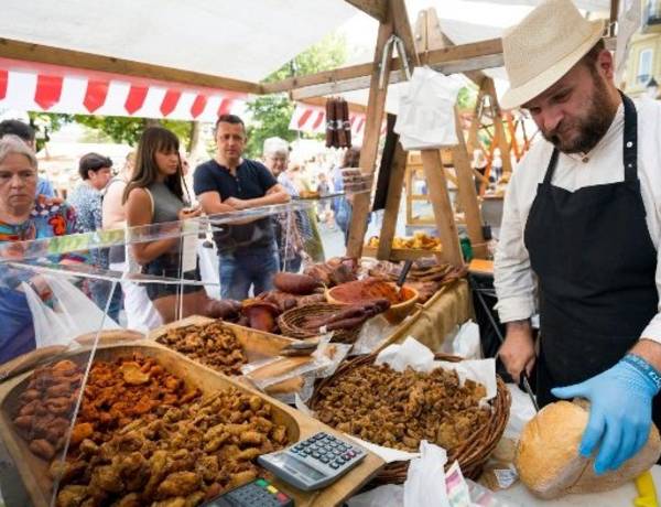 related article image - Kenyerek, torták, fűszerek, ízek utcája a Duna parton