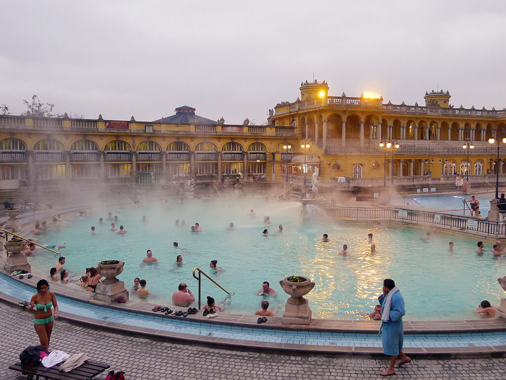 EXCLUSIVE PACKAGE FOR THERMAL BATH LOVERS